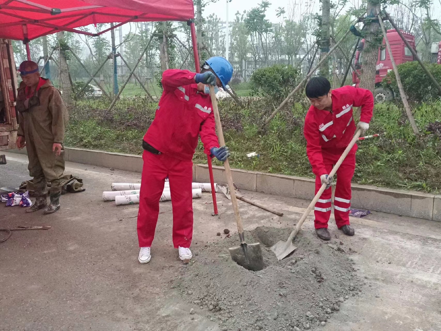 乡城管道疏通哪家好】及时进行市政管道清淤